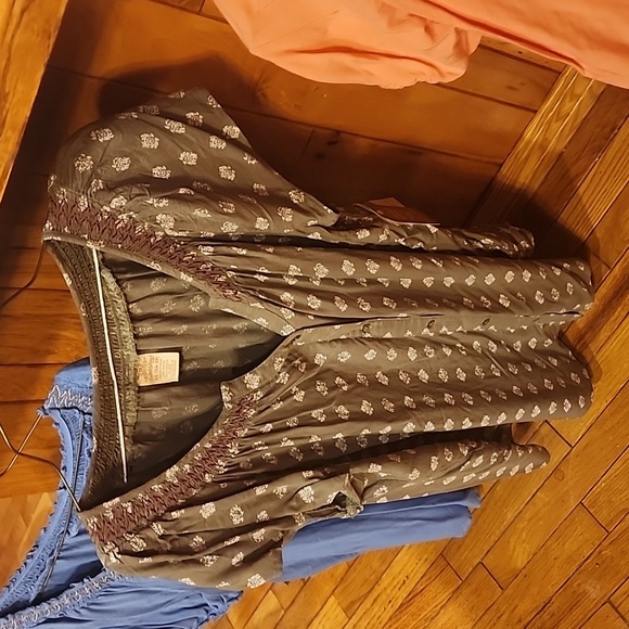 SOLD - Picture 3 of 4